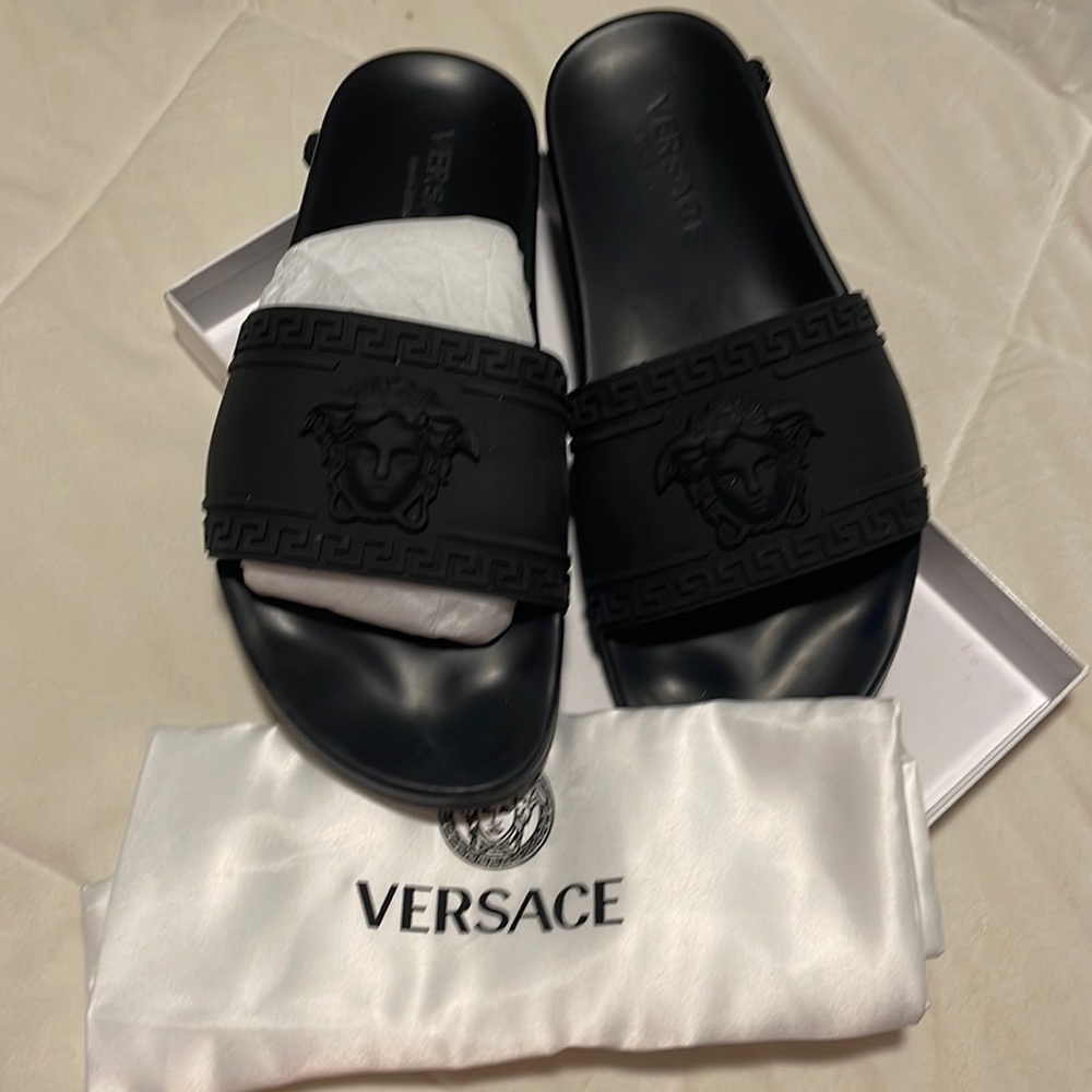 Versace slides
